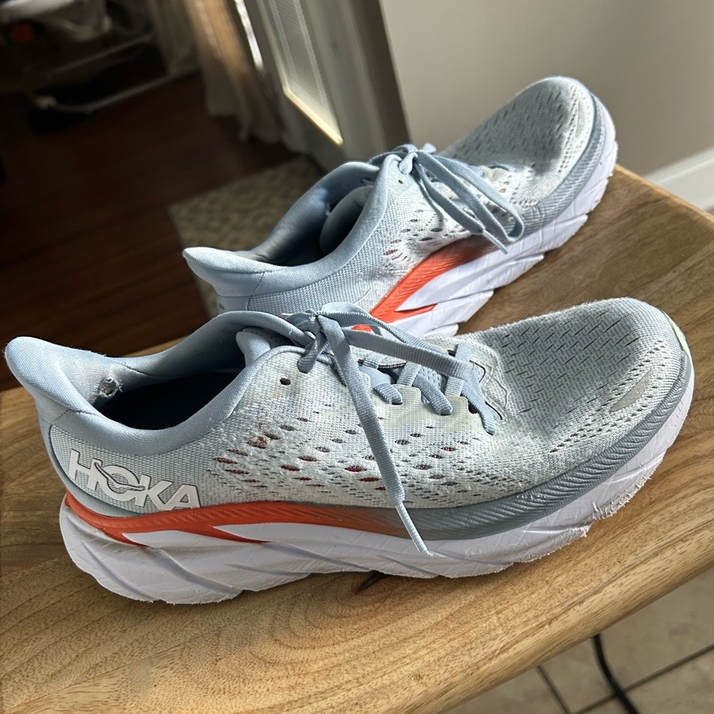 Hoka Clifton 8